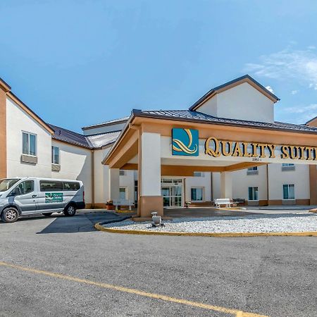 Quality Suites Kansas City International Airport Buitenkant foto