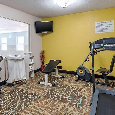 Quality Suites Kansas City International Airport Buitenkant foto